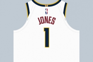 球衣记者：掘金双向柯蒂斯-琼斯改穿1号球衣 队史上一位小波特