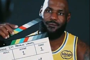 伟大征程继续！詹姆斯晒出媒体日集锦：23号的第23个赛季👑🫡