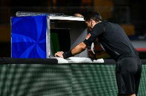 苏超淘汰赛引入视频助理裁判系统,成国内首个用VAR的业余联赛 苏超淘汰赛引入视频助理裁判系统,成国内首个用VAR的业余联赛