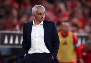 穆里尼奥:本菲卡选举让球员感受到压力,但今天的表现没有大问题 穆里尼奥:本菲卡选举让球员感受到压力,但今天的表现没有大问题