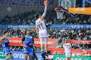 直播吧:黄荣奇签约同曦 上赛季出战38场常规赛场均6分2.1助攻 直播吧:黄荣奇签约同曦 上赛季出战38场常规赛场均6分2.1助攻