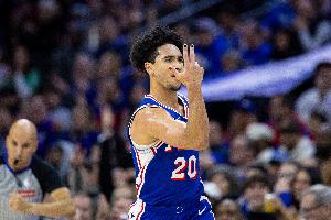 Siegel:麦凯恩接受了拇指韧带撕裂修复手术 至少将缺阵一个月 Siegel:麦凯恩接受了拇指韧带撕裂修复手术 至少将缺阵一个月