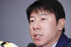 蔚山HD主帅:密集赛程让球员们感到疲惫,但球队渴望赢下申花 蔚山HD主帅:密集赛程让球员们感到疲惫,但球队渴望赢下申花