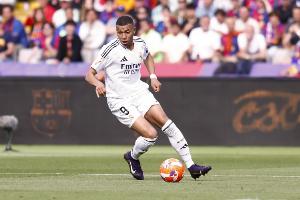 帽子戏法!姆巴佩:我们永不忘记周末的事 进3球不错但更想进5球 帽子戏法!姆巴佩:我们永不忘记周末的事 进3球不错但更想进5球