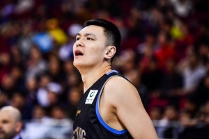杨毅:马布里认为朱彦西是其合作过最准内线 即使NBA也没那么准的 杨毅:马布里认为朱彦西是其合作过最准内线 即使NBA也没那么准的