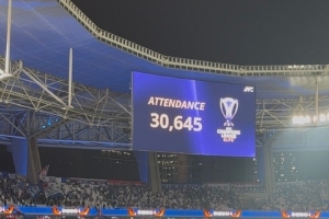 破3万,申花本场亚冠现场观众人数为30645人 破3万,申花本场亚冠现场观众人数为30645人