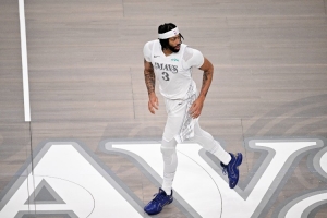 浓眉:一直打5会消耗我的身体 在湖人夺冠那年我也是打4 浓眉:一直打5会消耗我的身体 在湖人夺冠那年我也是打4