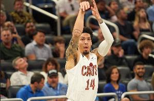 今年38!铁林:现实生活中我不算老 但在年轻球员看来已经是恐龙 今年38!铁林:现实生活中我不算老 但在年轻球员看来已经是恐龙