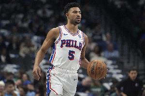 队记:格莱姆斯不会去阿布扎比 他会为球队返回后首训做好准备 队记:格莱姆斯不会去阿布扎比 他会为球队返回后首训做好准备