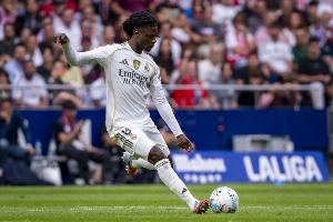 1年前还是亿元先生😫22岁卡马文加身价腰斩,4连跌仅剩5000万欧 1年前还是亿元先生😫22岁卡马文加身价腰斩,4连跌仅剩5000万欧