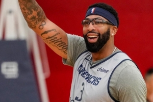 帕金斯谈浓眉身材走样:你应该保持良好体型 给弗拉格树立榜样 帕金斯谈浓眉身材走样:你应该保持良好体型 给弗拉格树立榜样