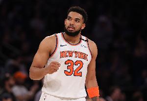 亮个相!唐斯出战仅17分钟 4中2&8罚7中拿到11分5板 正负值+11 亮个相!唐斯出战仅17分钟 4中2&8罚7中拿到11分5板 正负值+11