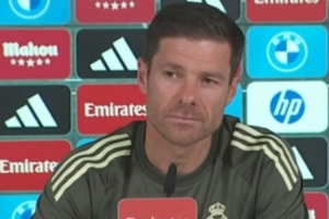 阿隆索:贝林厄姆回归英格兰队只是时间问题 我不太关注媒体报道 阿隆索:贝林厄姆回归英格兰队只是时间问题 我不太关注媒体报道