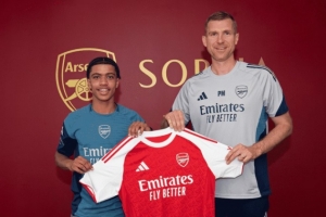 转会费超160万镑!官方:阿森纳签下16岁爱尔兰中场奥日安武纳 转会费超160万镑!官方:阿森纳签下16岁爱尔兰中场奥日安武纳