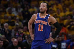 费尔顿:目前尼克斯队史最佳是弗雷泽 若布伦森夺冠那就是他了 费尔顿:目前尼克斯队史最佳是弗雷泽 若布伦森夺冠那就是他了