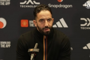 阿莫林:我们丢球/创造机会的方式与体系无关,球队必须找到平衡 阿莫林:我们丢球/创造机会的方式与体系无关,球队必须找到平衡