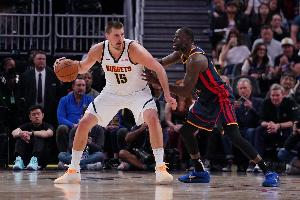 追梦:约基奇跟软压根不沾边 他从弩机替补一路进化 我很享受防他 追梦:约基奇跟软压根不沾边 他从弩机替补一路进化 我很享受防他