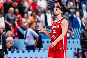 杜兰特:申京在欧锦赛表现很精彩 我很期待每天都见证他的成长 杜兰特:申京在欧锦赛表现很精彩 我很期待每天都见证他的成长