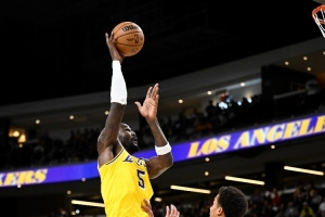 艾顿:出手数和得分并不重要 我相信东契奇&詹姆斯&里夫斯 艾顿:出手数和得分并不重要 我相信东契奇&詹姆斯&里夫斯