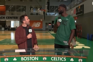 科塔:休赛期增加了力量训练身体控制能力更好了 大家会看到变化 科塔:休赛期增加了力量训练身体控制能力更好了 大家会看到变化