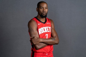 帕金斯:我希望杜兰特每晚都展现领导力 因为他有这种能力 帕金斯:我希望杜兰特每晚都展现领导力 因为他有这种能力