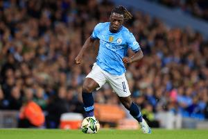 从过人王到进攻核心!TA:多库常与哈兰德练配合 请教练提升决策 从过人王到进攻核心!TA:多库常与哈兰德练配合 请教练提升决策