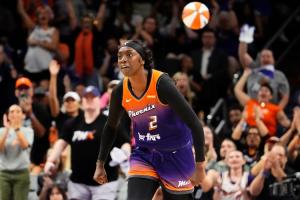 尽力了!库珀12中7&5记三分球空砍21分4板1助 尽力了!库珀12中7&5记三分球空砍21分4板1助