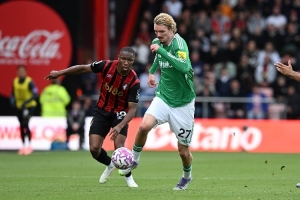 德雷森:5500万欧报价签沃尔特马德已经很多,当时斯图加特不卖 德雷森:5500万欧报价签沃尔特马德已经很多,当时斯图加特不卖