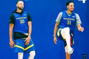 回到正轨!勇士官方晒训练照:库里兄弟同框 库明加笑容满面 回到正轨!勇士官方晒训练照:库里兄弟同框 库明加笑容满面