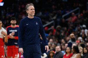 惠特摩尔:基夫是我喜欢的那种教练 他严爱并济说话做事直截了当 惠特摩尔:基夫是我喜欢的那种教练 他严爱并济说话做事直截了当