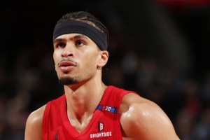 图马尼-卡马拉:对开拓者的进攻端和整体能量有了更高的期待 图马尼-卡马拉:对开拓者的进攻端和整体能量有了更高的期待