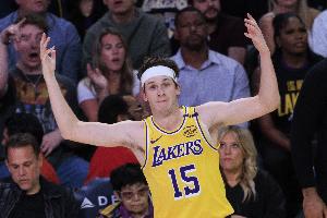 HoopsHype百大球员100-51:里夫斯52 杰伦-格林64 欧文79 乔治82 HoopsHype百大球员100-51:里夫斯52 杰伦-格林64 欧文79 乔治82