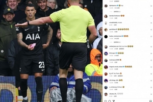 邮报:利兹联球迷两次朝热刺球员扔东西,俱乐部恐面临巨额罚款 邮报:利兹联球迷两次朝热刺球员扔东西,俱乐部恐面临巨额罚款