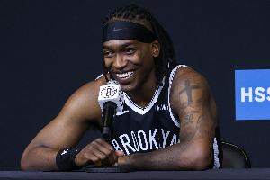 进攻还是给力!曼恩7中6&三分2中2拿到15分 另有3个篮板 进攻还是给力!曼恩7中6&三分2中2拿到15分 另有3个篮板