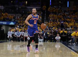 今天势均力敌!布伦森10中5拿到14分 马克西10中4拿到16分 今天势均力敌!布伦森10中5拿到14分 马克西10中4拿到16分