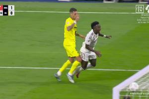 黄潜球员质疑判罚:维尼修斯根本是双脚起跳骗点!红牌也是莫须有 黄潜球员质疑判罚:维尼修斯根本是双脚起跳骗点!红牌也是莫须有