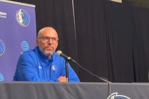 基德:拉塞尔传球很棒防守端相当亮眼 这场表现真的非常出色 基德:拉塞尔传球很棒防守端相当亮眼 这场表现真的非常出色