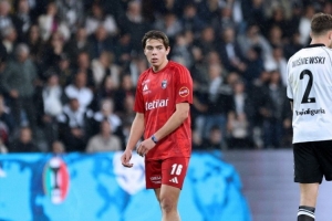 斯基拉:比萨与布冯儿子路易斯签下3年合同,球员已上演意甲首秀 斯基拉:比萨与布冯儿子路易斯签下3年合同,球员已上演意甲首秀