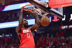 高效!伊森出战10分43秒 8中5得到10分6板2助 高效!伊森出战10分43秒 8中5得到10分6板2助