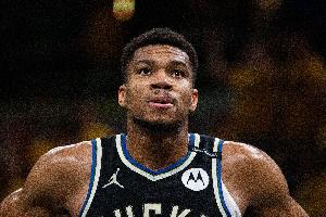 Shams:如果要离开雄鹿 尼克斯是字母哥唯一希望去的球队 Shams:如果要离开雄鹿 尼克斯是字母哥唯一希望去的球队