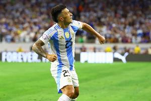 TYC:利桑德罗上周检查结果乐观,预计10月底重返赛场 TYC:利桑德罗上周检查结果乐观,预计10月底重返赛场