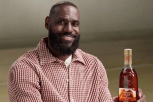 Windhorst:听说有人签不用露面的代言合同 詹姆斯的操作完全相反 Windhorst:听说有人签不用露面的代言合同 詹姆斯的操作完全相反