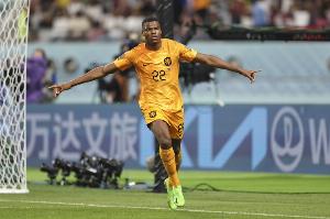 邓弗里斯:金球奖排名并不重要,更像是对我整赛季出色表现的认可 邓弗里斯:金球奖排名并不重要,更像是对我整赛季出色表现的认可