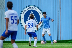 热身赛深圳新鹏城1-2深圳二零二八,比赛以技战术演练为目的 热身赛深圳新鹏城1-2深圳二零二八,比赛以技战术演练为目的