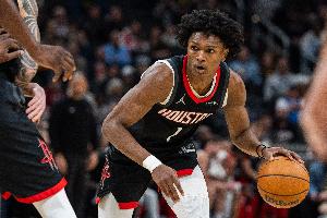 哈迪:阿门无疑极具潜力 任何防守人单独面对他都会很难 哈迪:阿门无疑极具潜力 任何防守人单独面对他都会很难