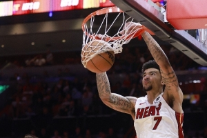 对阵马刺砍下29+12!记者:热火准备让韦尔与阿德巴约搭档首发 对阵马刺砍下29+12!记者:热火准备让韦尔与阿德巴约搭档首发