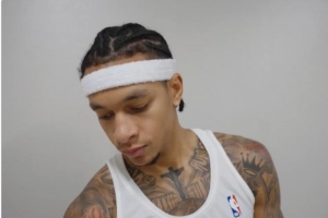 特雷-曼恩:我们仍在相互熟悉磨合 通过不断训练比赛会变得更好 特雷-曼恩:我们仍在相互熟悉磨合 通过不断训练比赛会变得更好