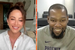 美女主持晒KD首秀数据!美网友:小帅别重色轻球!Shams要割腕了 美女主持晒KD首秀数据!美网友:小帅别重色轻球!Shams要割腕了