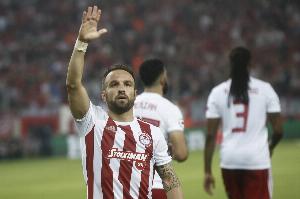 瓦尔布埃纳谈勒索案:我并不记恨本泽马,但我俩肯定不会一起度假 瓦尔布埃纳谈勒索案:我并不记恨本泽马,但我俩肯定不会一起度假