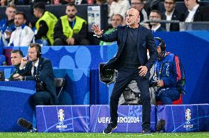 马卡:西班牙vs格鲁吉亚赛前天气恶劣,草皮状况可能会受到影响 马卡:西班牙vs格鲁吉亚赛前天气恶劣,草皮状况可能会受到影响